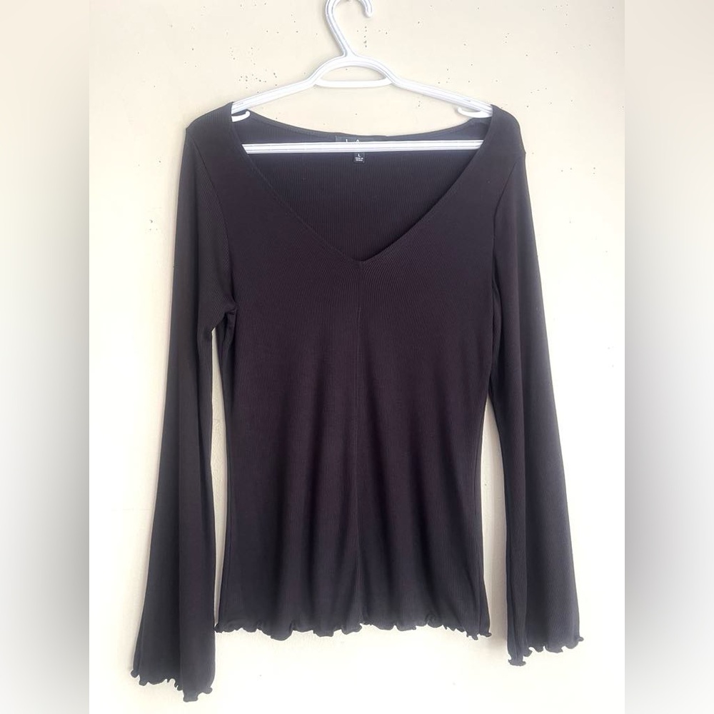 Lulu’s Large Top